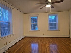 186 Beach St in North Kingstown, RI - Building Photo - Building Photo