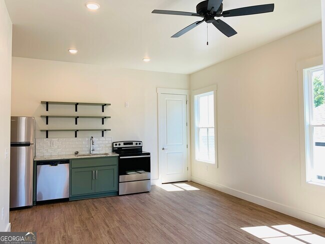 1304 Brownwood Ave in Lagrange, GA - Building Photo - Building Photo