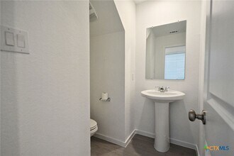 12127 Floral Blossom in Converse, TX - Building Photo - Building Photo