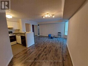 18-418 Pemberton Ave in Toronto, ON - Building Photo - Building Photo