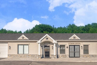 Hamilton Estates Apartments in Hamilton, NJ - Foto de edificio - Building Photo