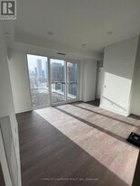 308 Jarvis St in Toronto, ON - Building Photo