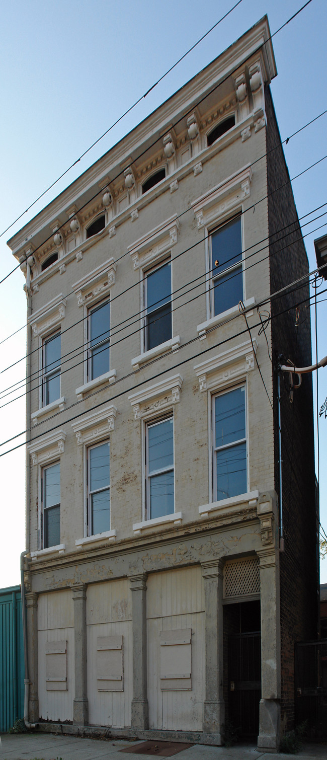 407 Whiteman St in Cincinnati, OH - Foto de edificio - Building Photo