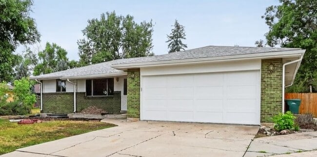 property at 9302 W Louisiana Ave