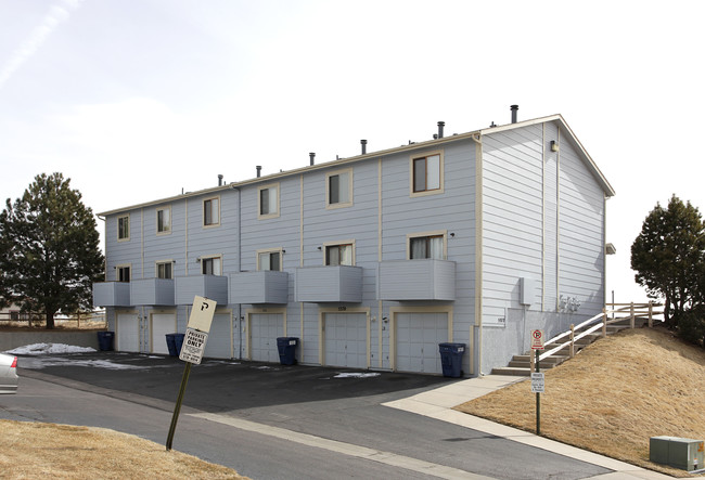 Solar Ridge Townhomes in Colorado Springs, CO - Foto de edificio - Building Photo