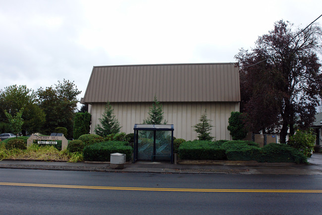 Cherry Hill Apartments in Portland, OR - Building Photo - Building Photo