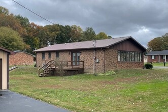 10 Holland Ct in Russell Springs, KY - Building Photo - Building Photo