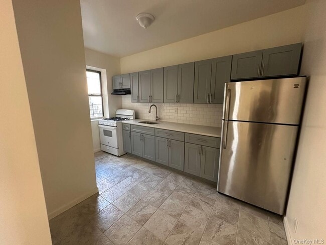 property at 497 Van Cortlandt Park Ave