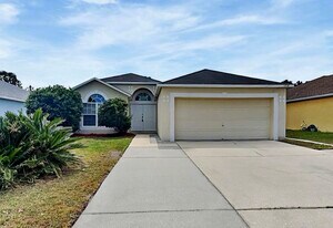 7415 Overland Park Blvd W in Jacksonville, FL - Building Photo