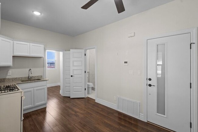 property at 1906 Yandell Dr