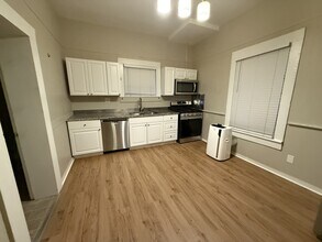 1001 Curran St NW in Atlanta, GA - Building Photo - Building Photo