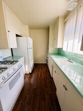 226 N Marengo Ave, Unit D in Alhambra, CA - Building Photo - Building Photo