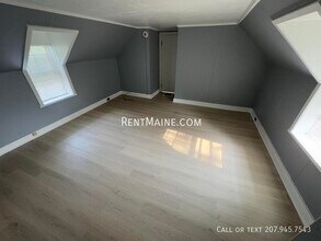 225 Center St in Old Town, ME - Building Photo - Building Photo