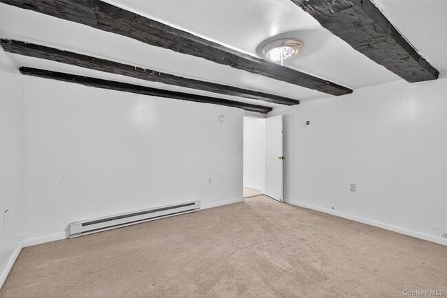 property at 15 Drechsel Ln