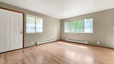 270 Rainier Blvd N in Issaquah, WA - Building Photo - Building Photo