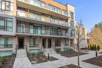 851-851 Sheppard Ave W in Toronto, ON - Building Photo - Building Photo