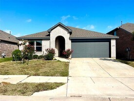 1097 Kingbird Ln in Alvarado, TX - Building Photo