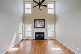 545 Legacy Dr in Springville, AL - Foto de edificio - Building Photo