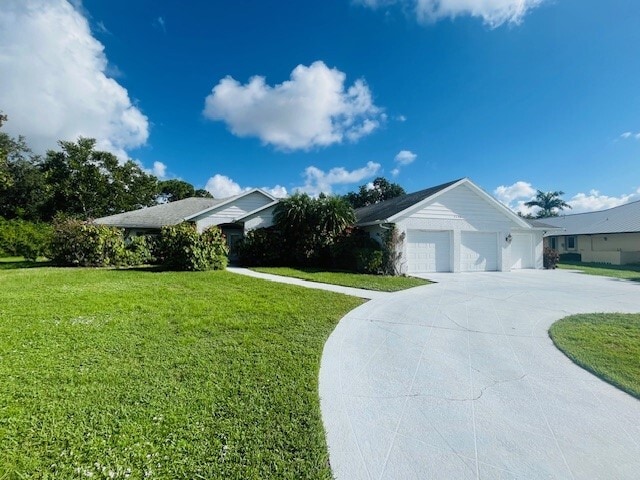 5638 Country Lakes Dr in Sarasota, FL - Building Photo - Building Photo