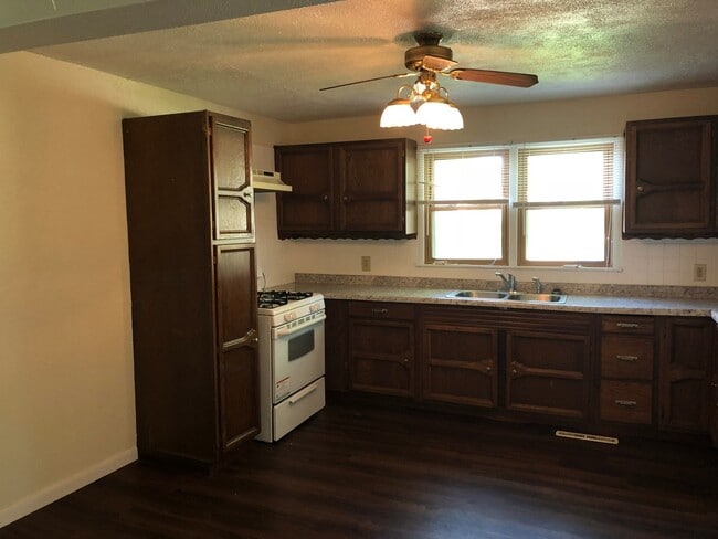 6 Maple Ct in Colona, IL - Building Photo - Building Photo