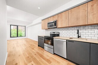 336 E 112th St, Unit 610A in New York, NY - Foto de edificio - Building Photo