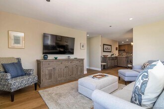 8263 Camino Del Oro, Unit 271 in San Diego, CA - Building Photo - Building Photo