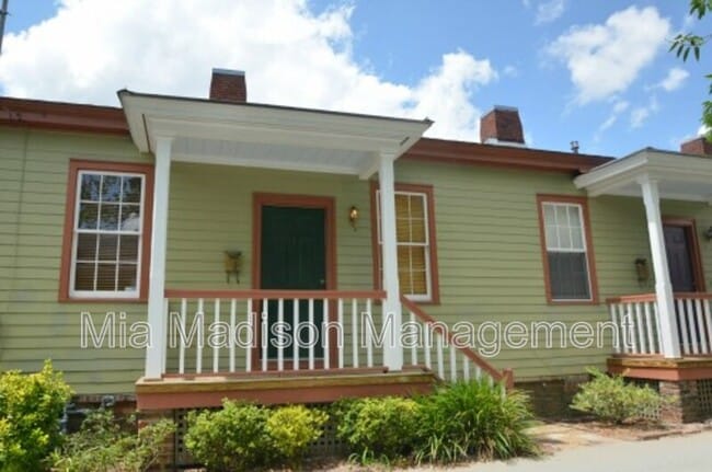 property at 547 E Macon St