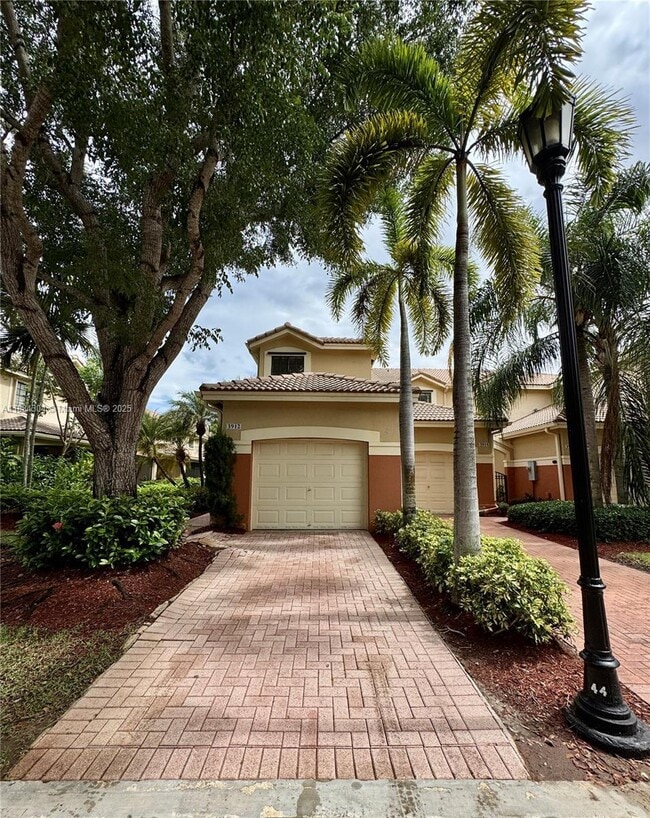property at 3912 Tree Top Dr