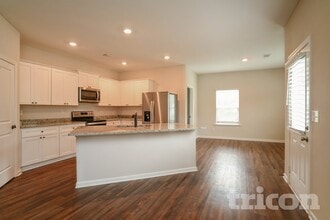 966 Minden Terrace in Fairburn, GA - Foto de edificio - Building Photo