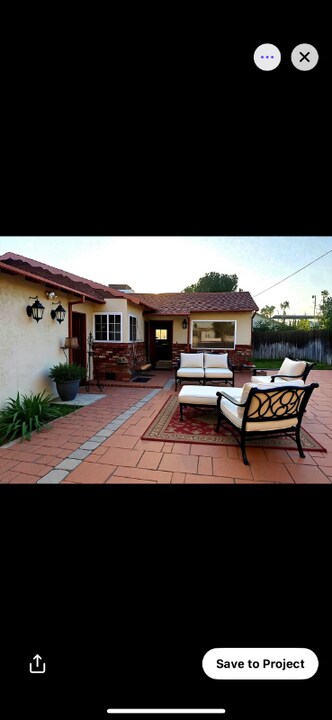 10672 Linden Ave in Bloomington, CA - Building Photo