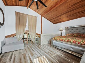5141 St Albans Ave in Siesta Key, FL - Building Photo - Building Photo