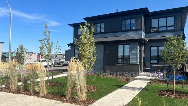 property at 120 Greenfield Link