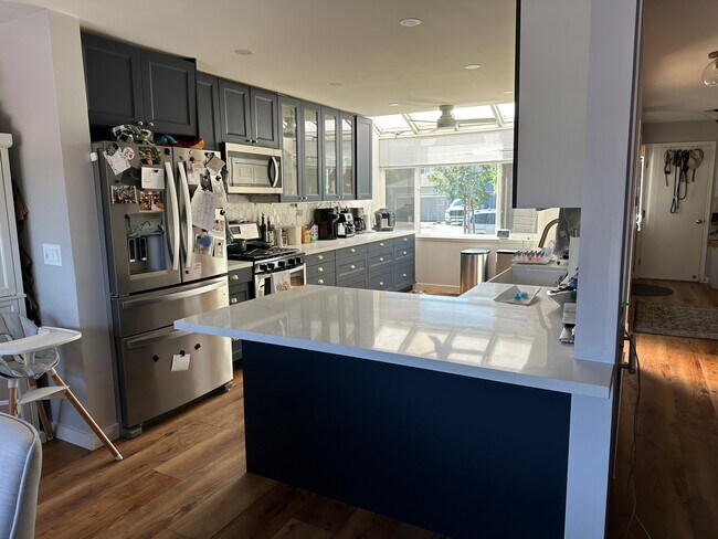 18 Portsmouth Cove in San Rafael, CA - Building Photo - Building Photo