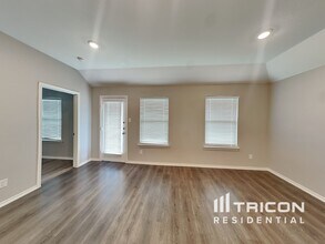 636 Excelsior Dr in Waxahachie, TX - Building Photo - Building Photo