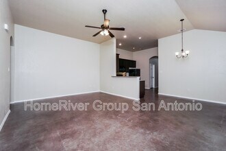 126 Joanne Cv in New Braunfels, TX - Building Photo - Building Photo