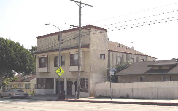 3258 E 4th St in Los Angeles, CA - Foto de edificio