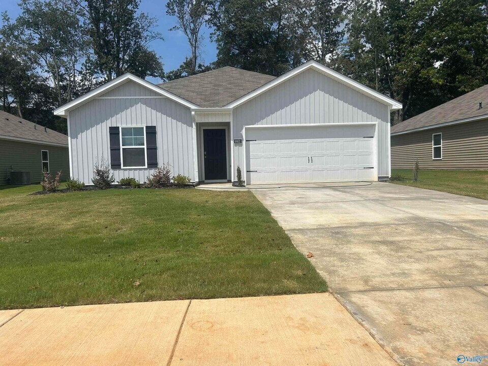 9946 Sequoyah Cv Dr SE in Huntsville, AL - Building Photo