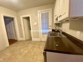 61 Dana St, Unit 8 in Cambridge, MA - Foto de edificio - Building Photo