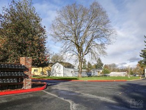 Hidden Villa Apartments in Spanaway, WA - Building Photo - Building Photo