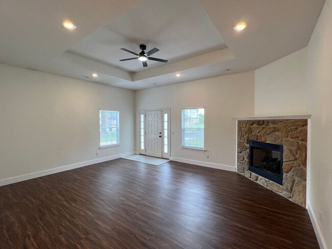 985 N Daisy Ln in Fayetteville, AR - Building Photo - Building Photo