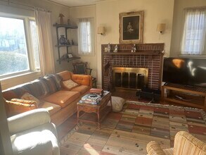 6 Bass Rocks Rd in Gloucester, MA - Building Photo - Building Photo