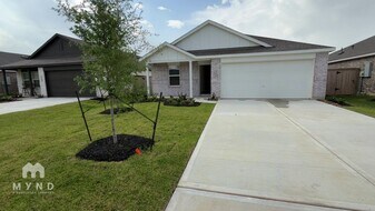 708 Zuppino Ln in Huffman, TX - Building Photo