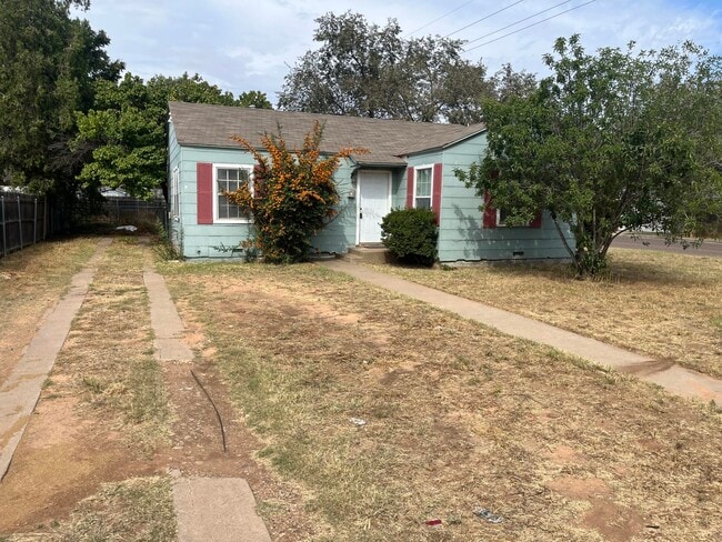 property at 2602 28th St