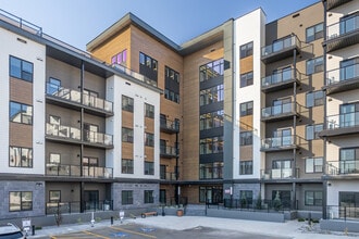 Vista Apartments at Edgemont in Edmonton, AB - Building Photo - Building Photo