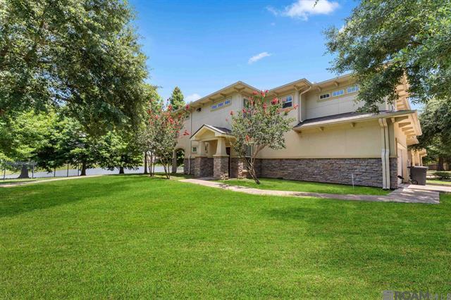 8000 Stonelake Village Ave, Unit 201 in Baton Rouge, LA - Building Photo