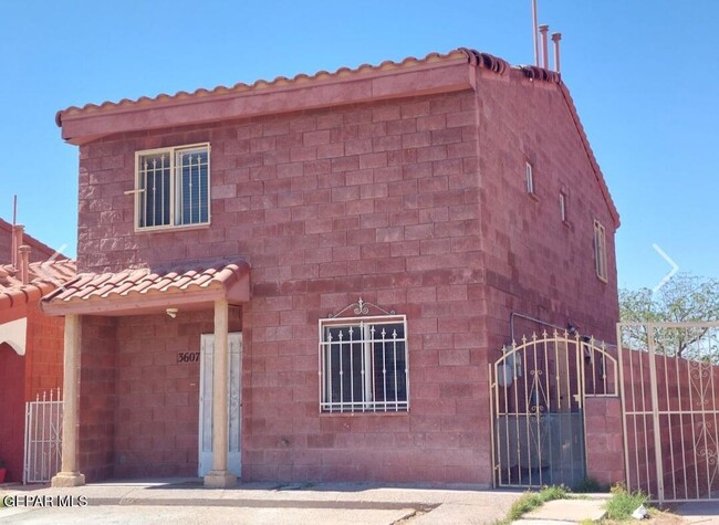 3607 Waterspring Way in El Paso, TX - Building Photo - Building Photo