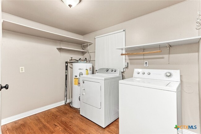property at 260 S Hickory Ave