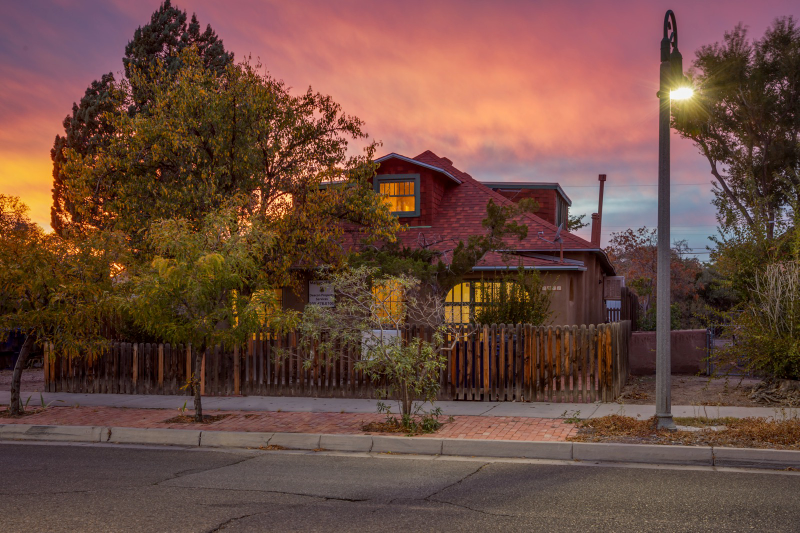 707 12th St SW in Albuquerque, NM - Building Photo