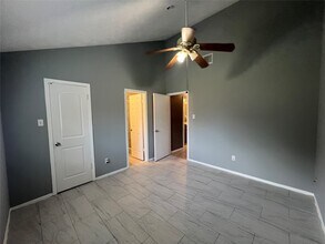 1519 Buffalo Run Cir in Houston, TX - Foto de edificio - Building Photo