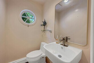 9 Country Rd in Mamaroneck, NY - Building Photo - Building Photo